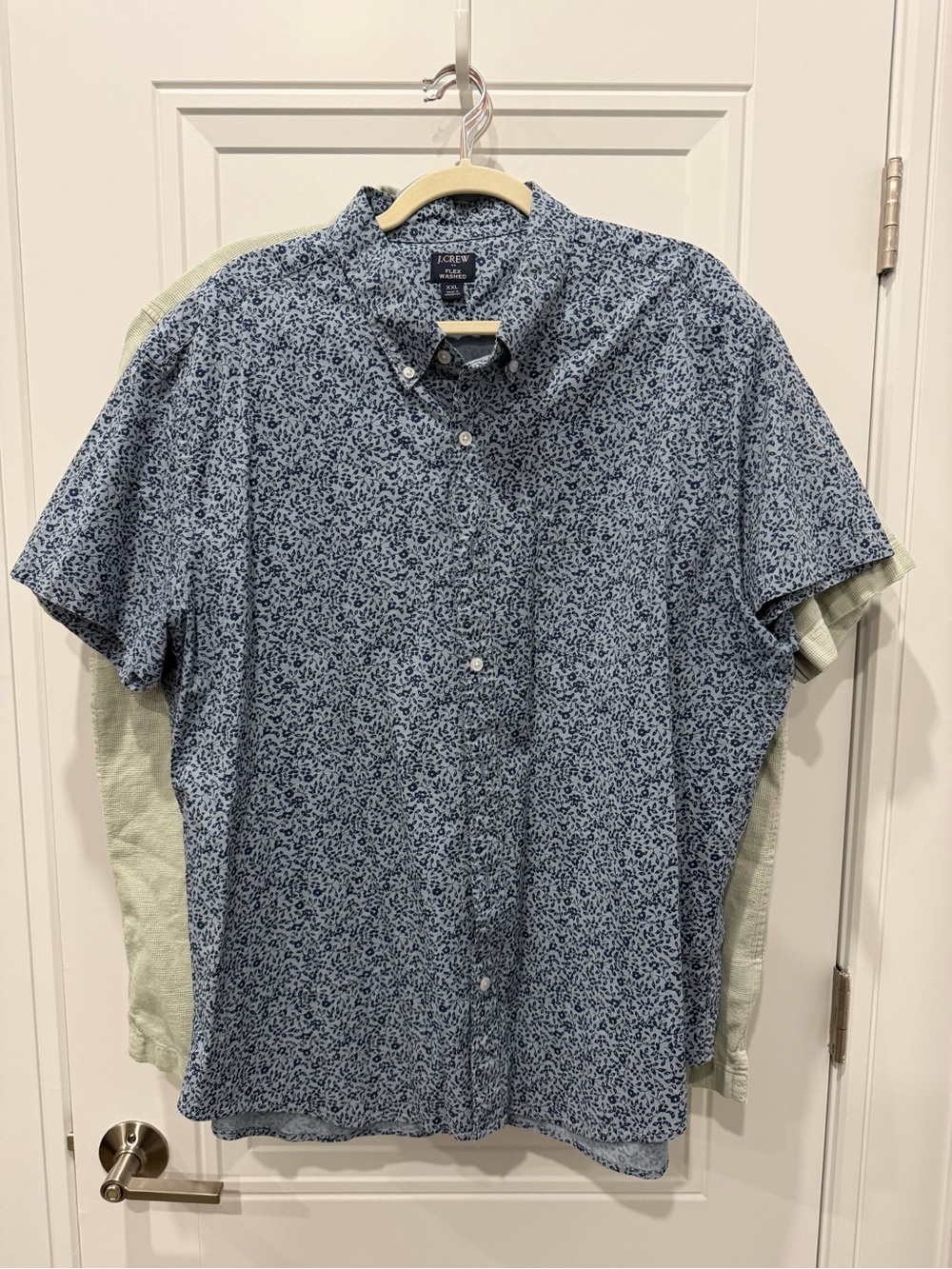 J. Crew Men’s Blue Flex Washed Floral Short Sleeve Button-Down Shirt